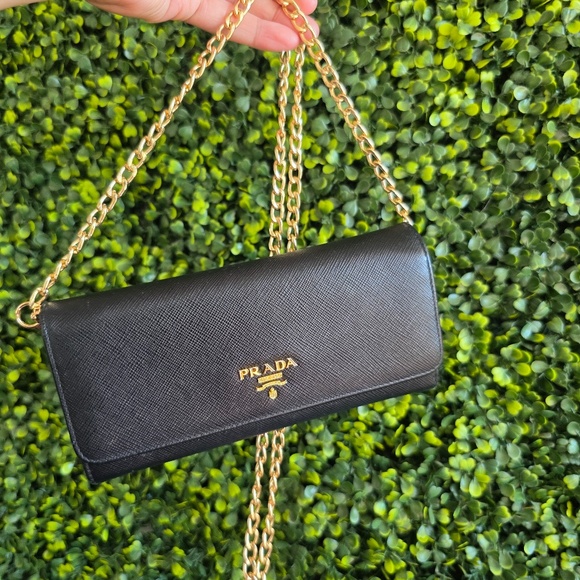 Prada Saffiano Wallet Black and Pink - Picture 1 of 16